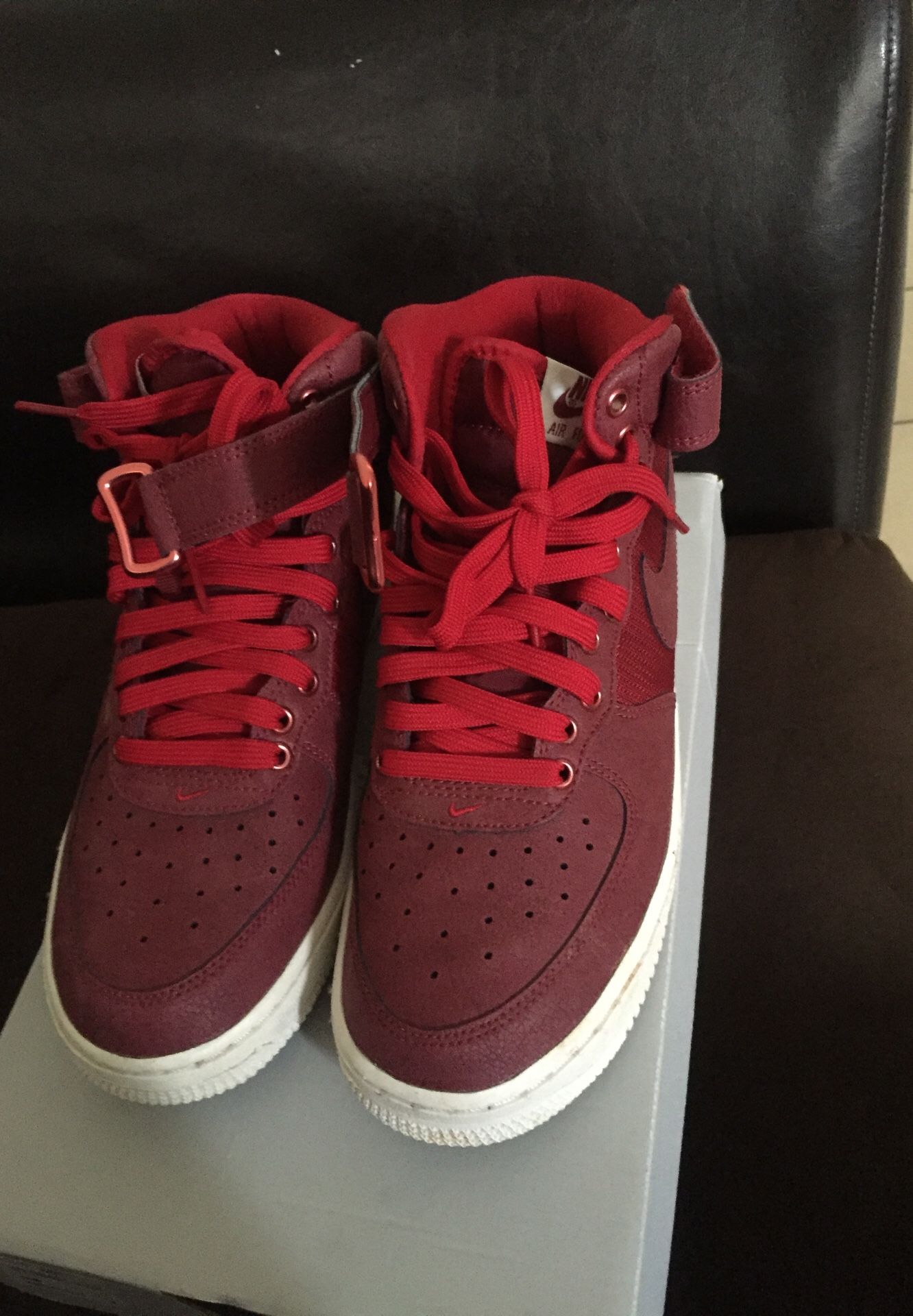 Red velvet Air Force 1 (Size 6.5)