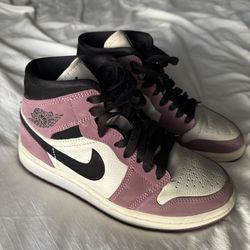 Womens air jordan mids size 5