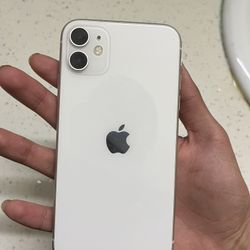 IPhone 11 In White