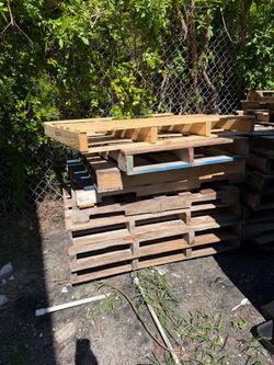 WOODEN PALLETS FOR SALE – MIAMI BEACH