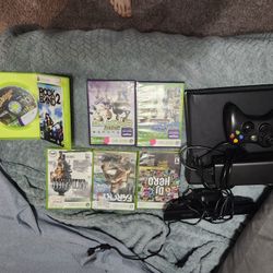 Xbox 360 W/6 GAMES AND Kinect 