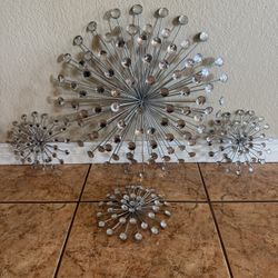 Metal starburst wall hanging indoor outdoor wall art