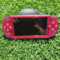 LIKE NEW !! RED PSP * 3001 - SLIM - PSP WITH 6,000 GAMES  !!!