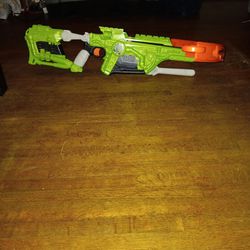 Nerf Zombie Strike Dreadbolt Gun