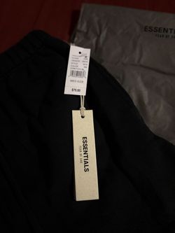 Essential shorts with tags