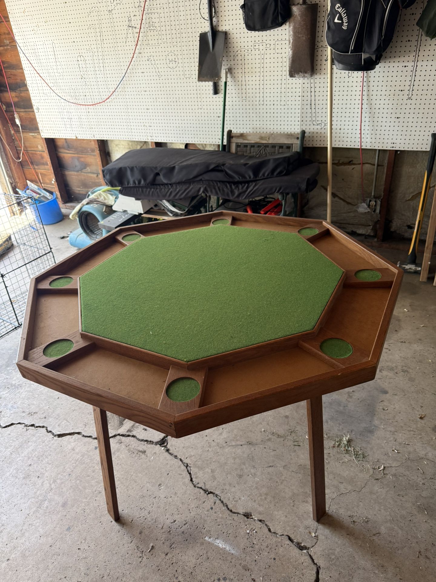 Poker Table