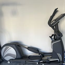 FREE:  Healthrider H95E Rear Drive Elliptical