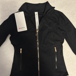 size 4 black lululemon matching set 