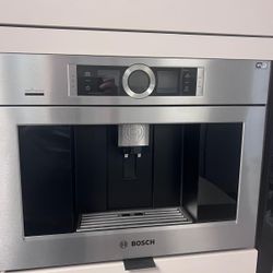 Bosch 2.2 Cup Drip Coffee Maker Built-In Fully Automatic With Built-in Grinder 