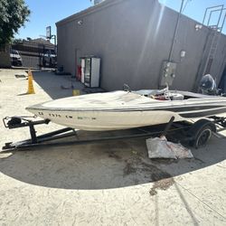 Tahiti speed Boat 