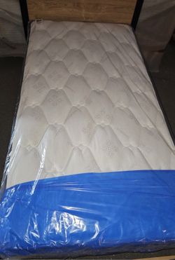 Twin Pillow Top Mattress 