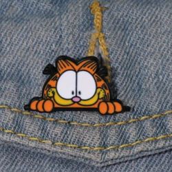 Garfield Hot Cute Pin 