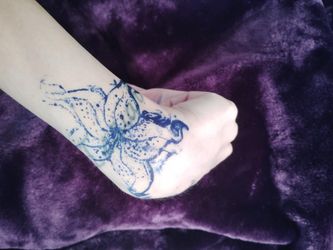 I did a tattoo cover up, it's not finished yet