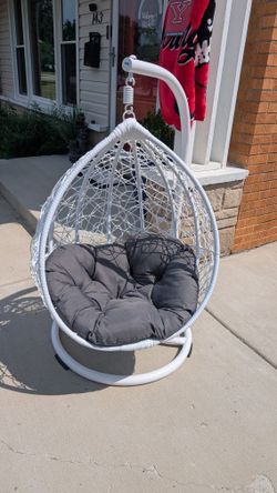 New Children's Hanging Basket Chair W/ Base & Cushion