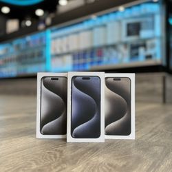 iPhone 15 Pro Max (Unlocked) ( Payment Plans Available / Planes De Pagos Disponibles ) 