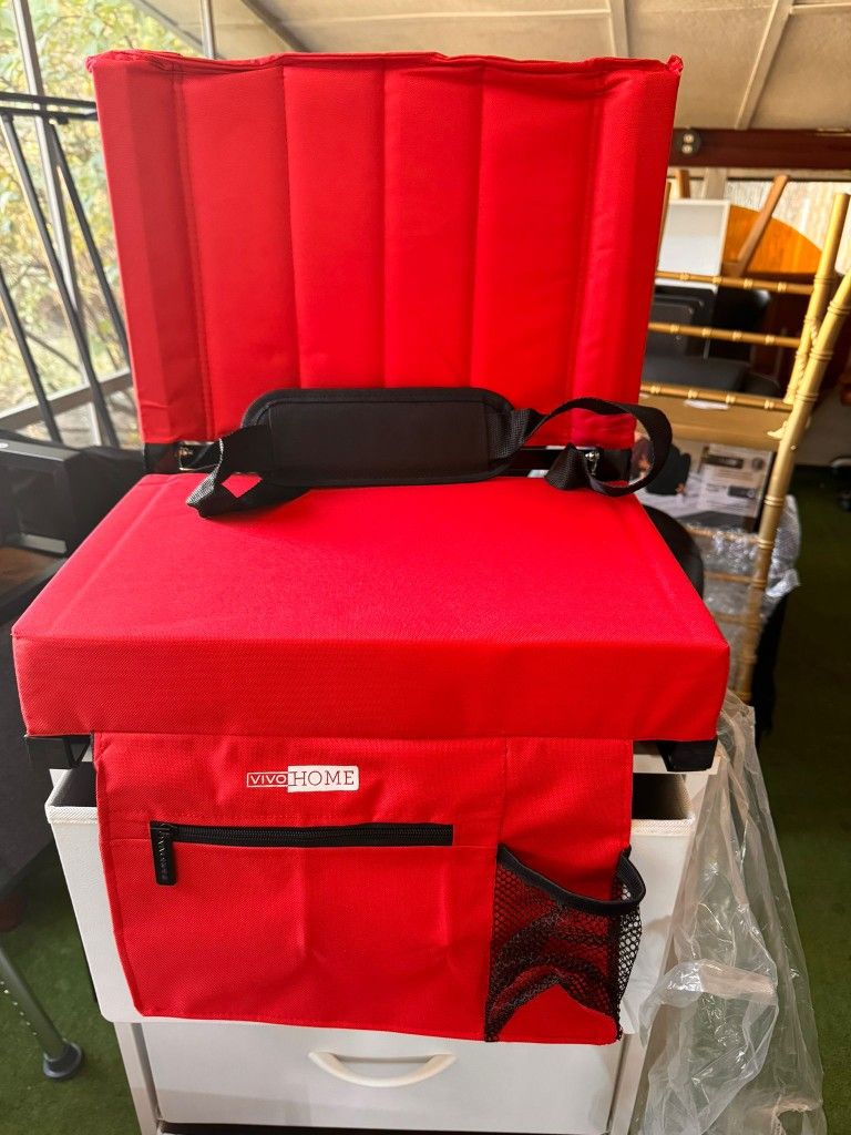 VIVOHOME Red Folding Stadium Seat