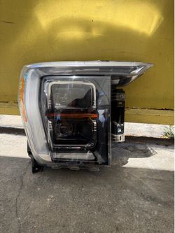 2021-2023 FORD F-150 RH HEADLIGHT OEM