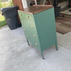 5 Drawer Dresser Refurnished