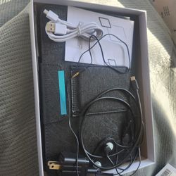 Tablet With Keyboard 
