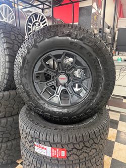 17” TRD REPL WHEELS AND 285/70R17