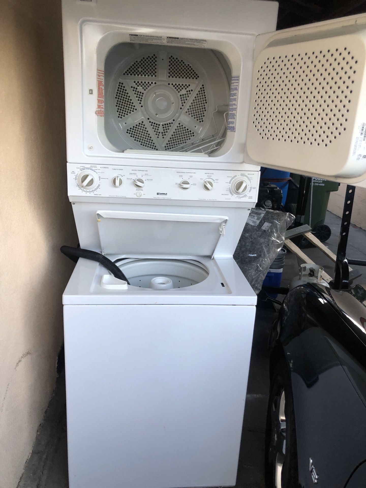 Kenmore washer dryer stacked gas 27” 6 fr hi