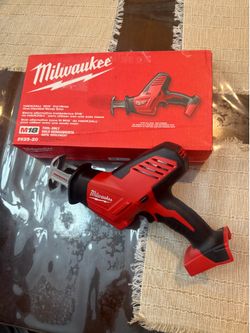 Milwaukee M18 18V Lithium-lon Cordless HACKZALL Reciprocating Saw (Tool-Only)