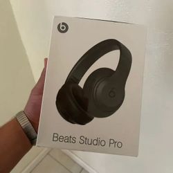 Beats Studio Pro 