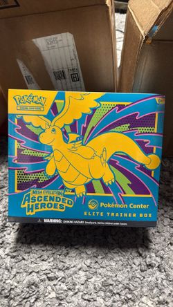 Pokemon center Ascended heros (ETB $2100 4X)