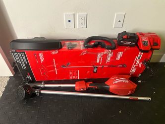 Milwaukee M18 FUEL 18V 16 in. Brushless Cordless Battery Powered String Trimmer w/ QUIK-LOK Attachment Capability & 8.0 Ah Battery