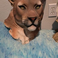 MOUNTAN LION HEAD BUST