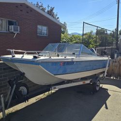 1973 CRL Tryhole 15' Fishing Boat
