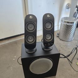 Logitech X230 2.1 Speakers With Sub