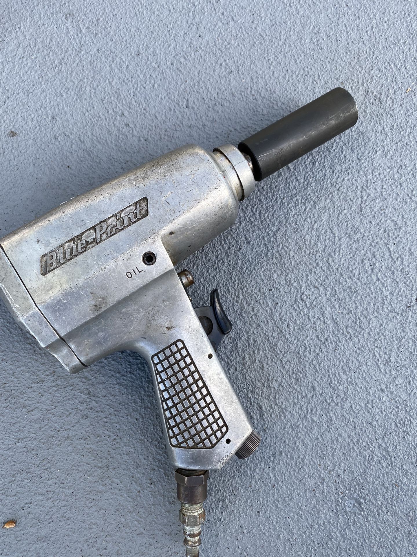 Blue-Point AT500B Reversible Pneumatic Air Impact Gun Wrench 1/2" Drive