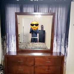 4 piece Queen bedroom set for $480!