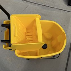 Mop bucket