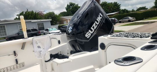 18'.09" - Trophy bayliner 1995 with an almost new 140  suzuki