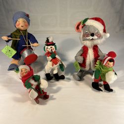 Vintage AnnaLee Dolls - Holidays!