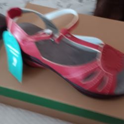 Women Shoes Boots And Samdals Size 11, 16 Pairs