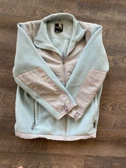 GIRLS NORTHFACE JACKET SIZE XL