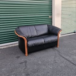 Vintage Ekornes Stressless Manhattan Black Leather Loveseat Sofa Couch Scandinavian Danish Retro
