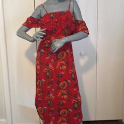 Women Dress Size M Color Red