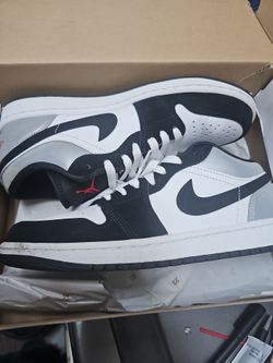 Jordan 1 low size 8