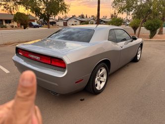 2013 dodge challenger SXT 3.6L