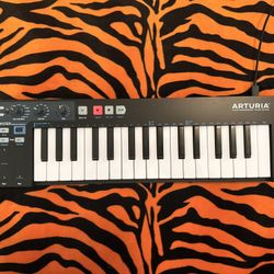 Keystep 32 Black Midi Keyboard Controller USB 