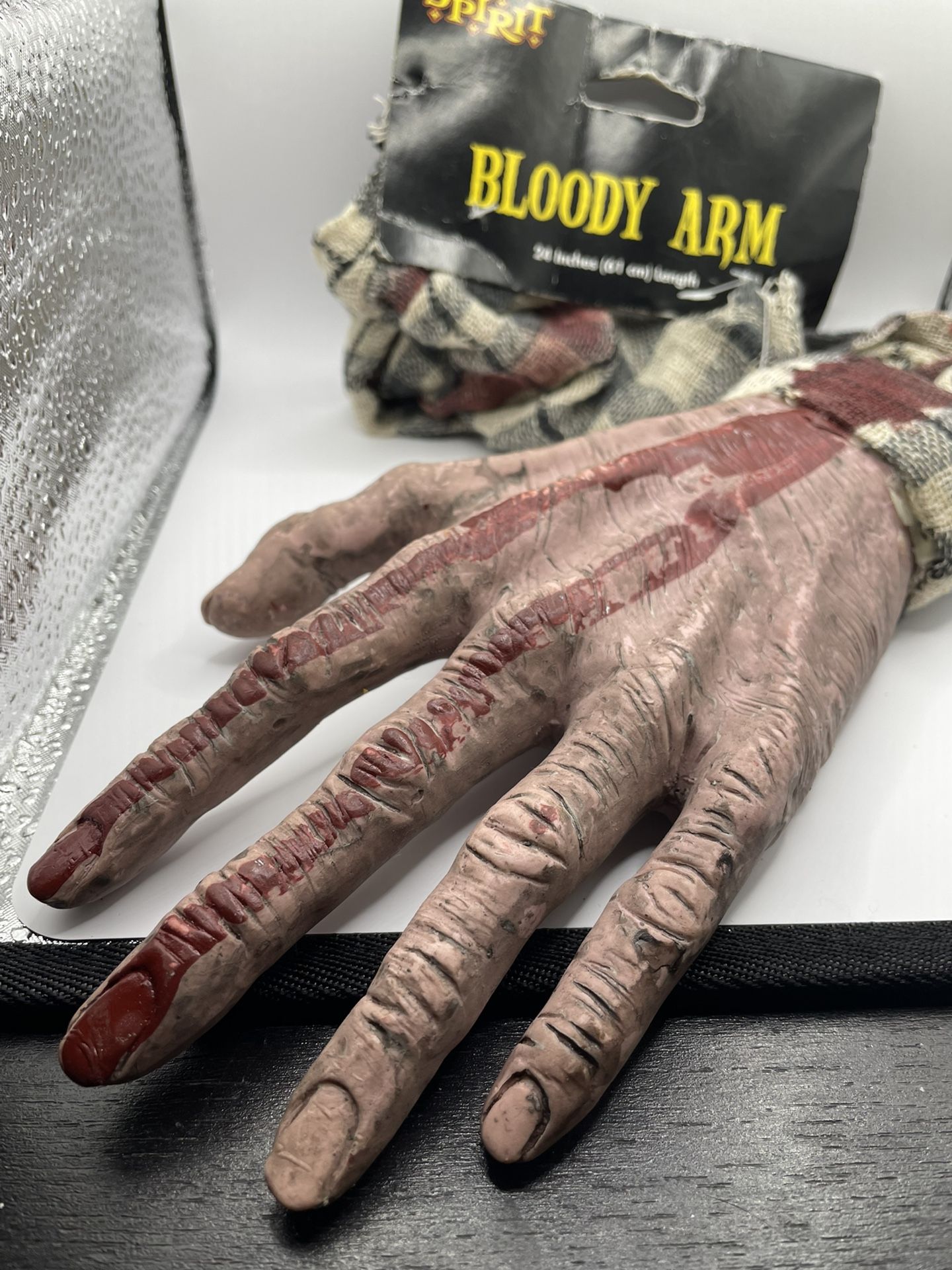 Bloody arm 