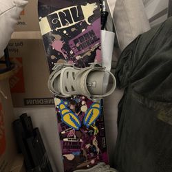 Gnu Women’s Snowboard 