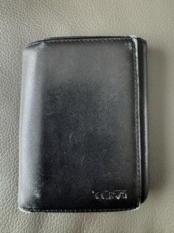 Tumi Black Leather Trifold Wallet