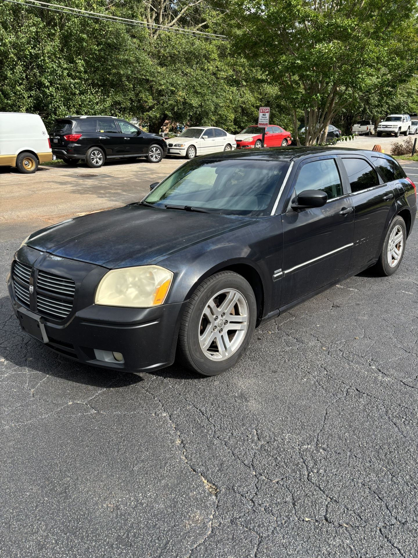 2005 Dodge Magunm R/T