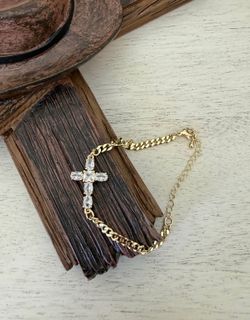 New - Shiny Cross Bracelet
