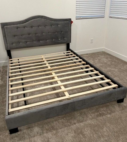 Brand New Queen Size Grey Velvet Platform Bed Frame (New In Box)